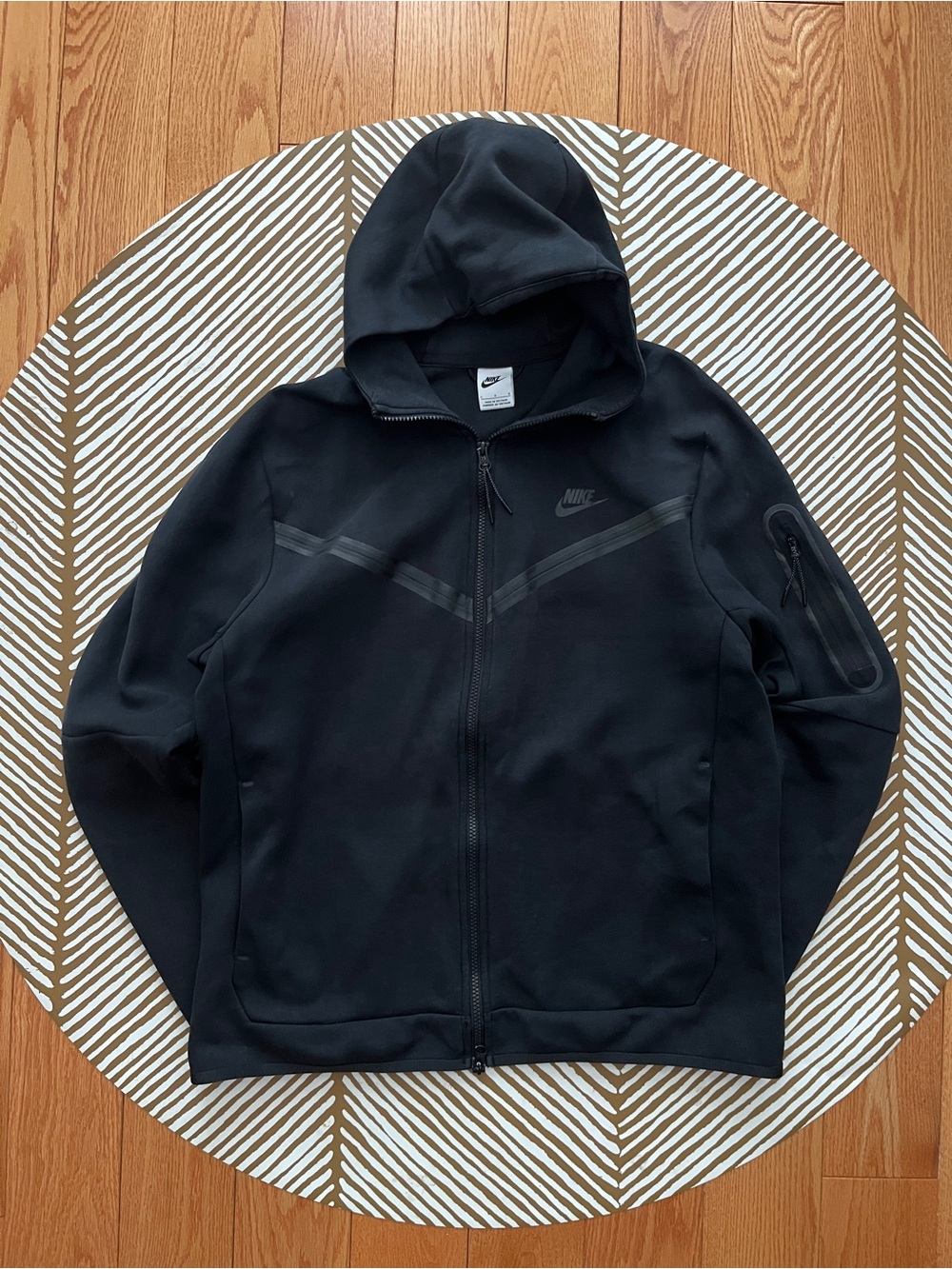 Nike Tech Black Full Zip Fleece (L)